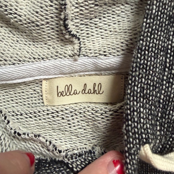 Bella Dahl Textured Knit in Black and White - Picture 3 of 3